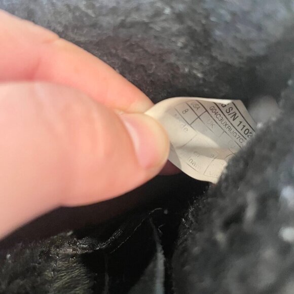 UGG Women's Ridge Mini Snow Boot Black Suede Size 8 - Picture 9 of 11